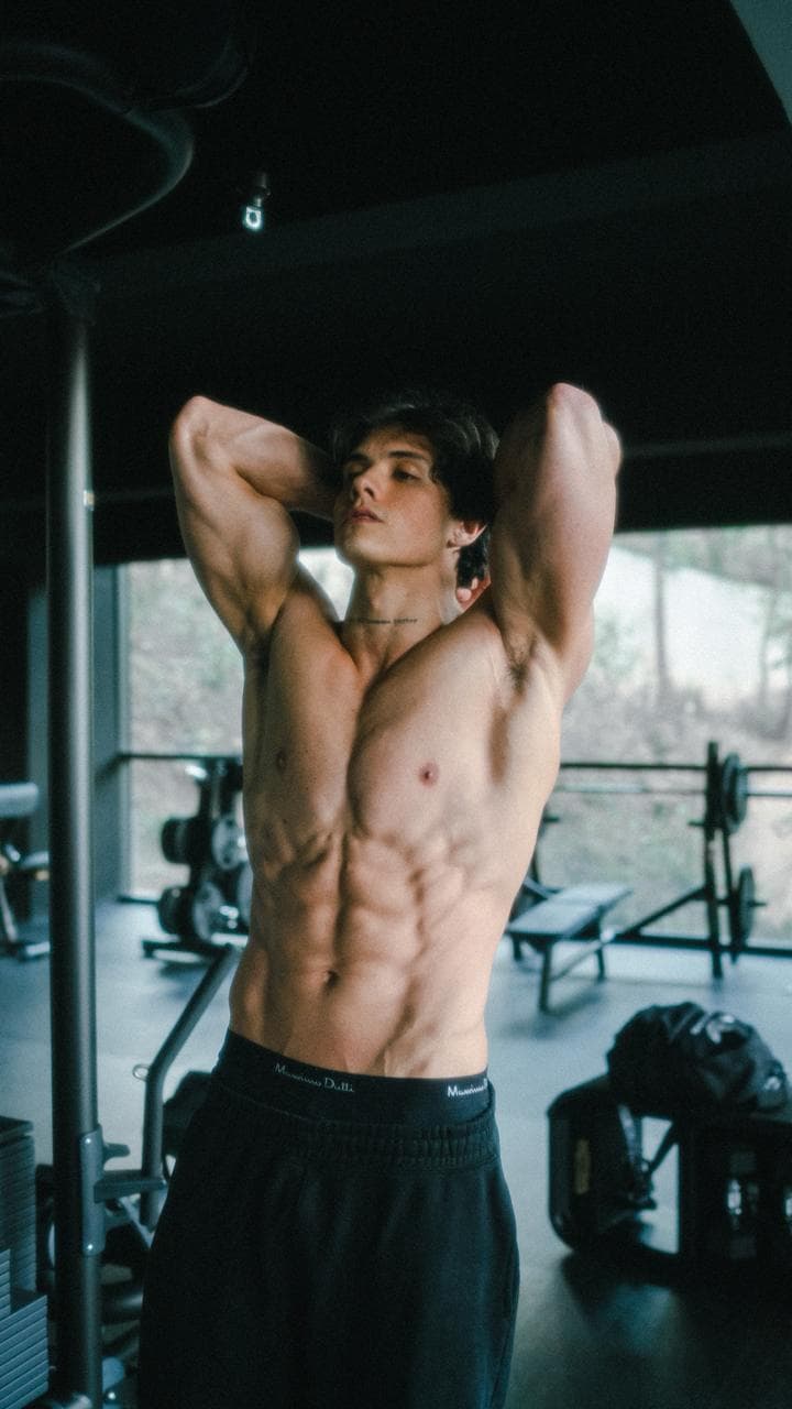 Javier Ferreira abdomen